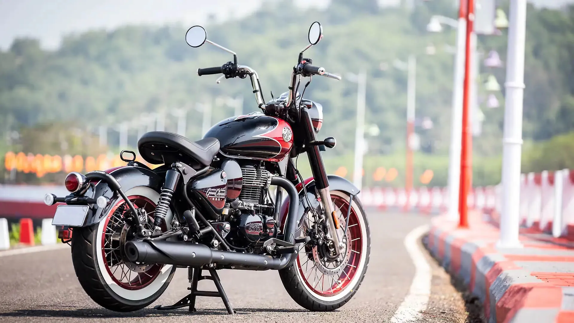 Royal Enfield Goan Classic 350 na cestě – fotografie 3