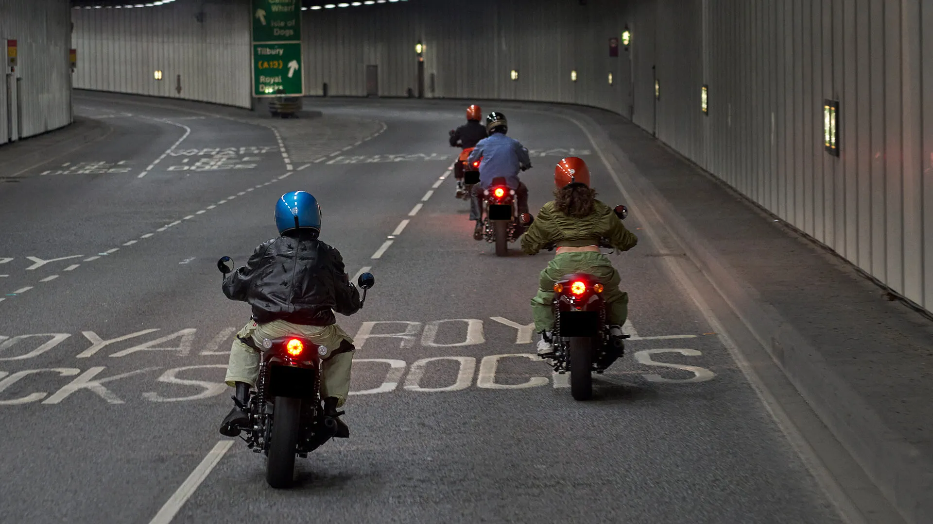 Royal Enfield Hunter 350 na cestě – fotografie 4
