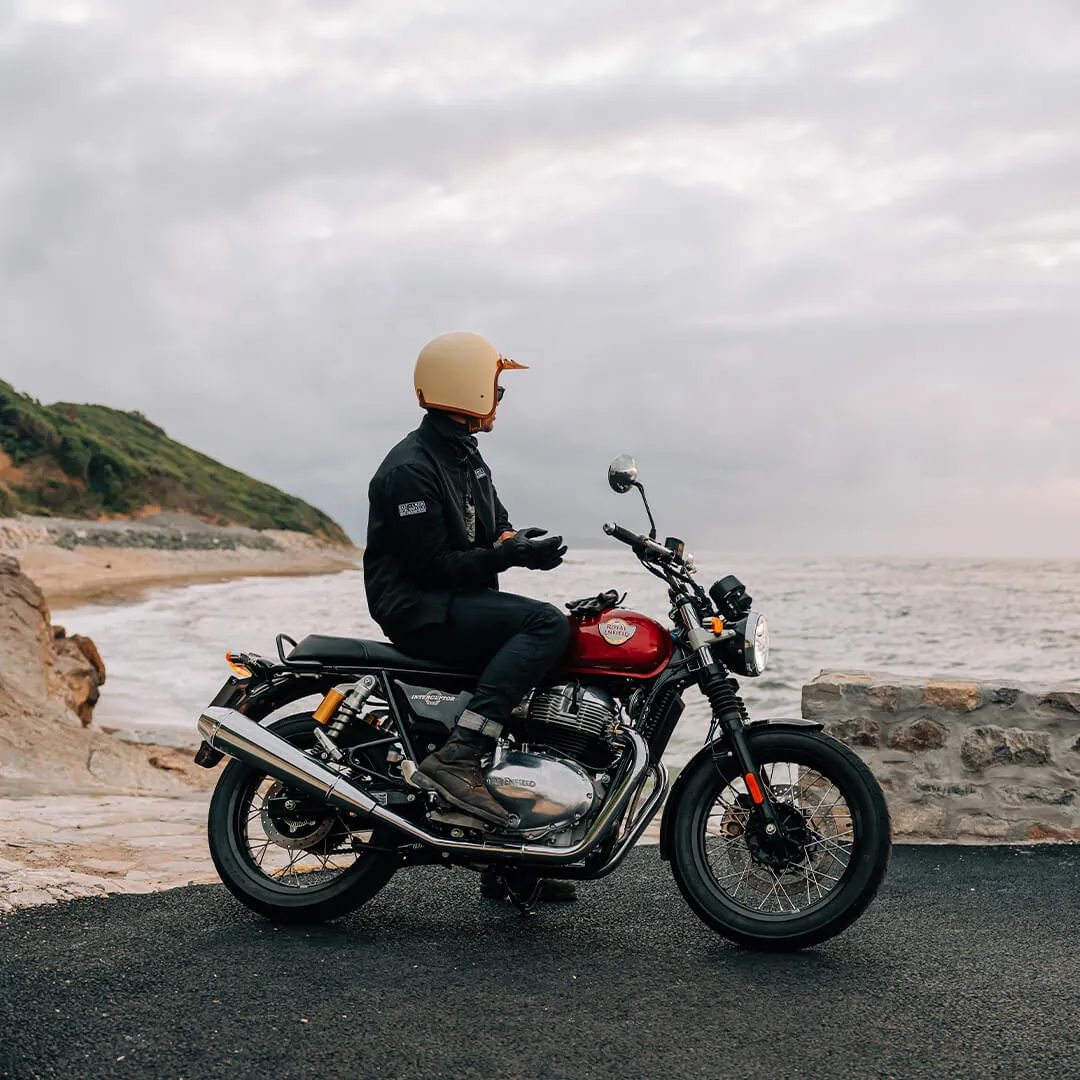 Royal Enfield Interceptor 650 na cestě – fotografie 9