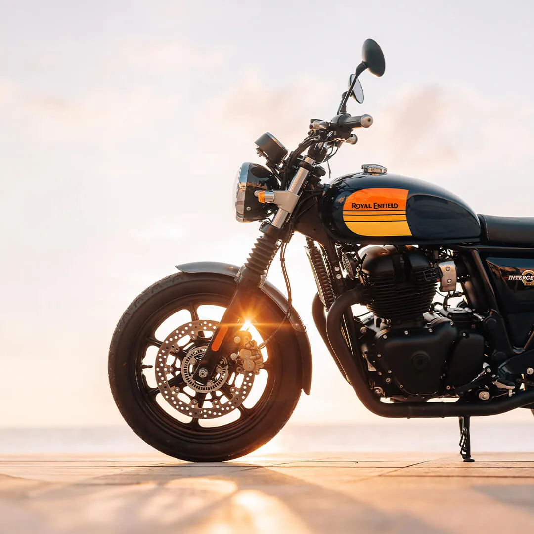 Royal Enfield Interceptor 650 na cestě – fotografie 10